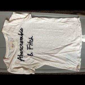 Medium Abercrombie T-shirt